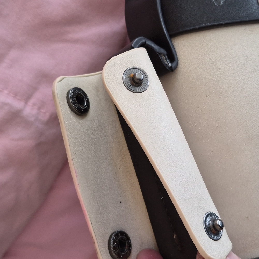 Pixie Mood Steph Vegan Leather beige/red Top Handle Boxy Crossbody Shoulder Bag - Picture 15 of 16